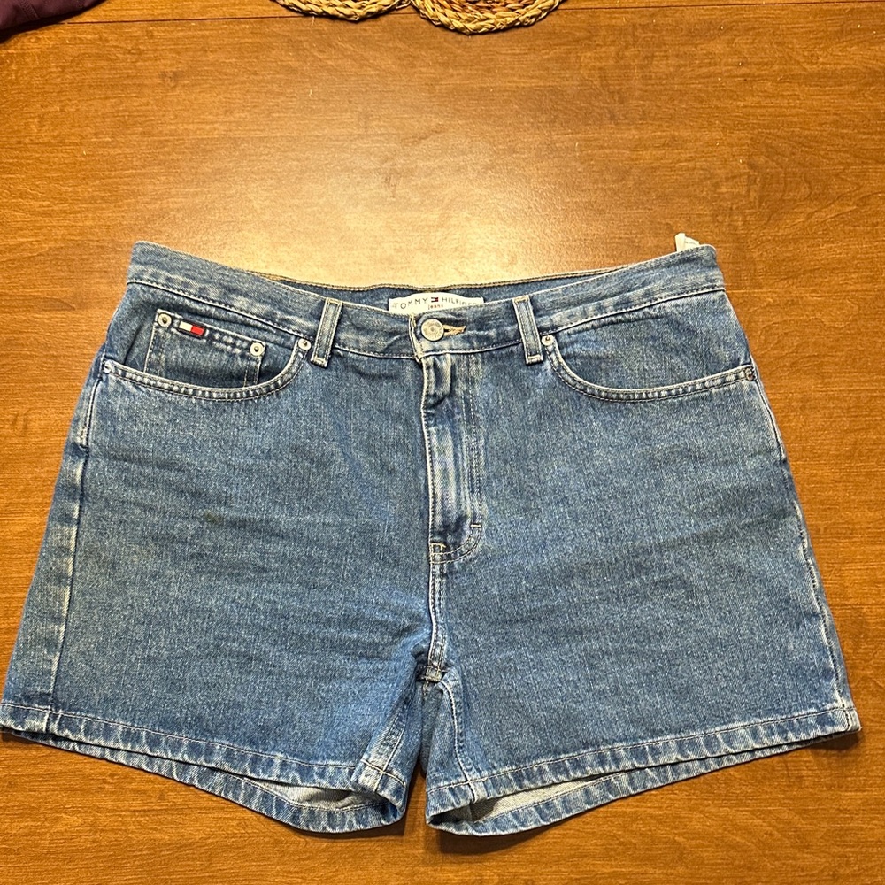 Tommy Hilfiger Women's Classic Blue Jean Shorts